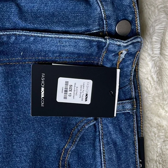 Distressed Jean Shorts - Picture 3 of 4